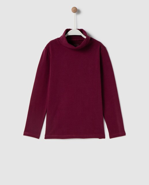 maroon roll neck