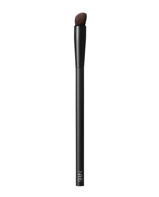 Nars – Brocha para aplicar fórmulas ultra-pigmentadas High Pigment Eyeshadow Brush 24 Nars.
