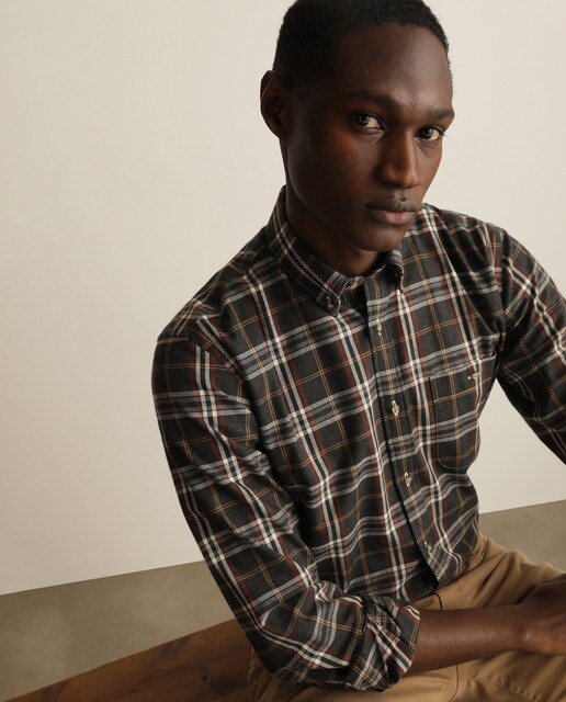 Men's classic-fit brown checked shirt 