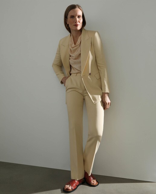 wide leg trousers suit