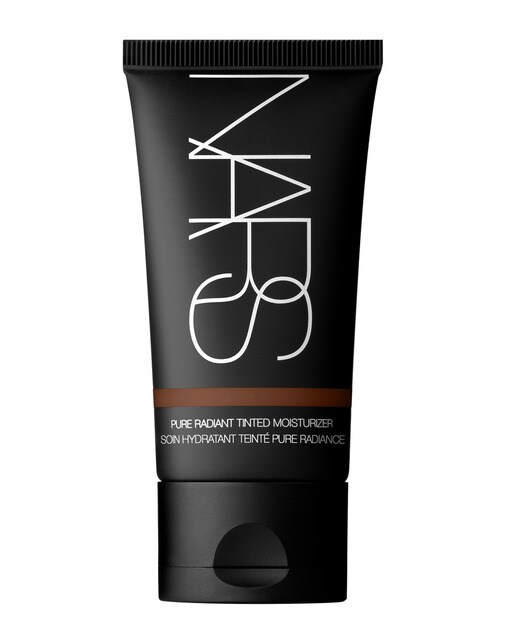 Nars – Hidratante con color Pure Radiant Tinted Moisturizer SPF30 Nars.
