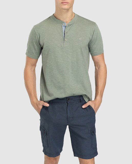 Hombre pantalón vaquero bermuda •Easy Wear de segunda mano por 9,99 EUR en  Blanes en WALLAPOP