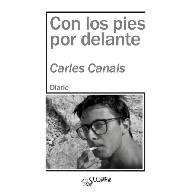Con los pies por delante