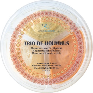 CODINA trío de hoummus receta libanesa, con albahaca y tomate con chile envase 210 g