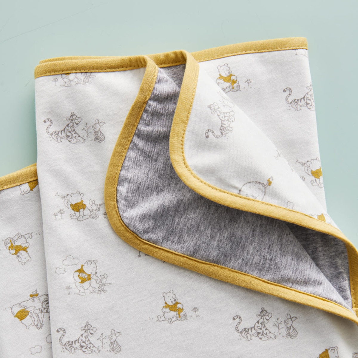 Pack de 3 Babetes Winnie the Pooh Estampados Amarelo-5