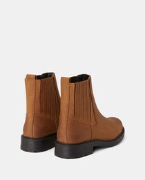 clarks camel boots