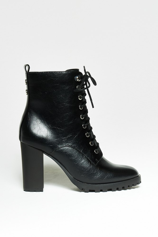 Botas y Botines | Zapatos | Accesorios | Colección | SFERA