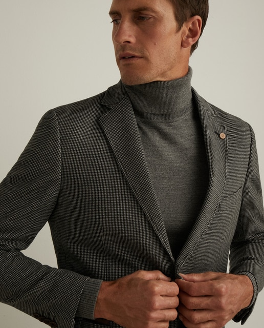 grey houndstooth blazer
