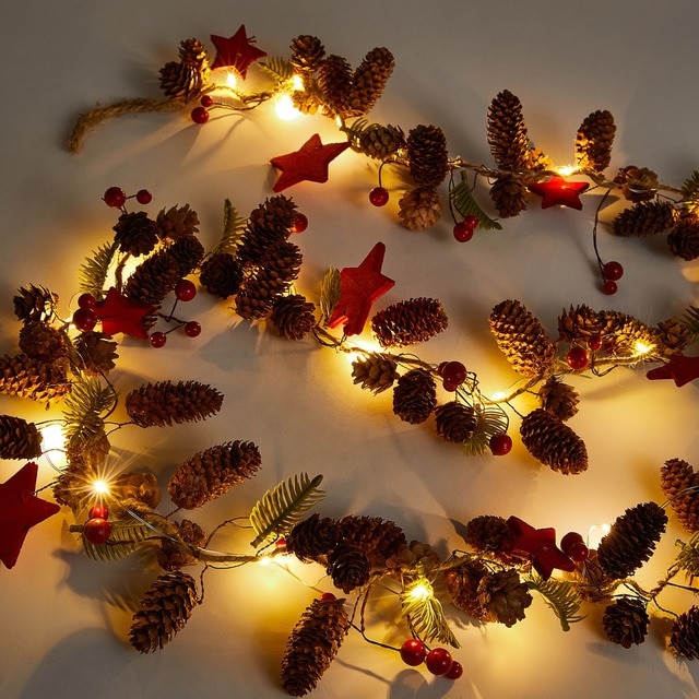 Guirnalda con luz Piña pino Berry Navidad El Corte Inglés