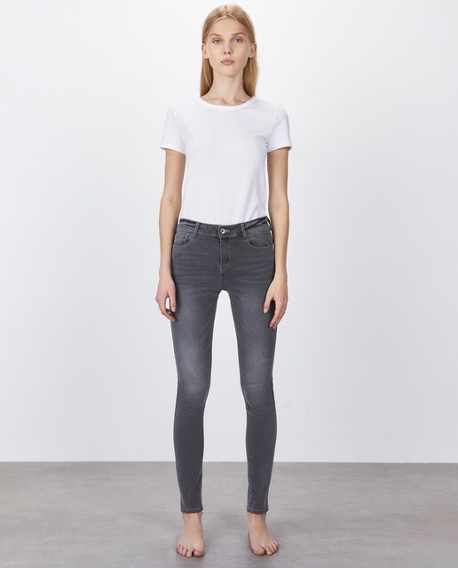 Super ultra-slim fit jeans · Women's fashion · El Corte Inglés