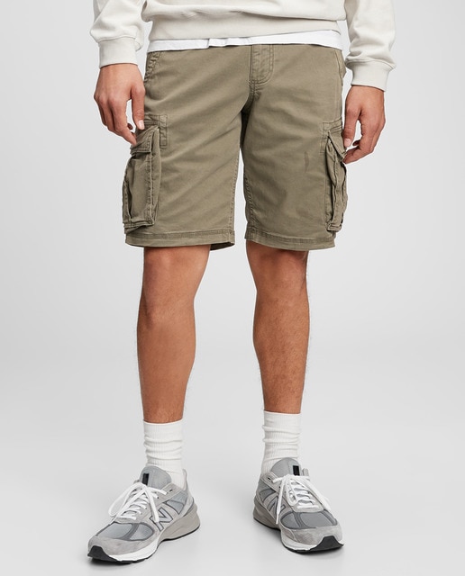 Bermuda tipo cargo de hombre marrón claro