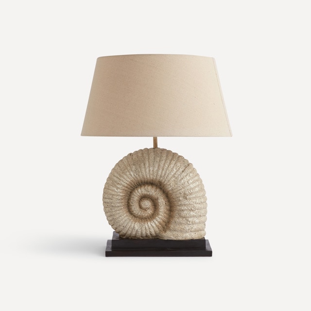 Lámpara de mesa Shell El Corte Inglés