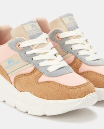 camel chunky trainers