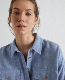 Women's short sleeve shirt with pockets 