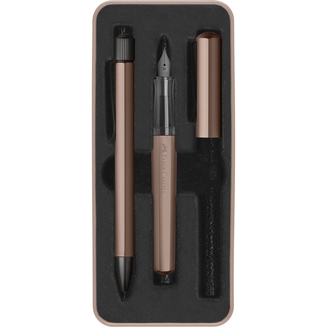 Set de Regalo con Pluma Estilográfica Plumín negro y Bolígrafo con Mecanismo de Giro Faber-Castell Bronce.