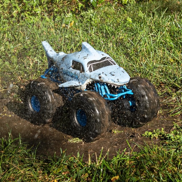  Monster Jam, camión monstruo oficial Mega Grave Digger  todoterreno con control remoto con luces, escala 1: 6 : Deportes y  Actividades al Aire Libre