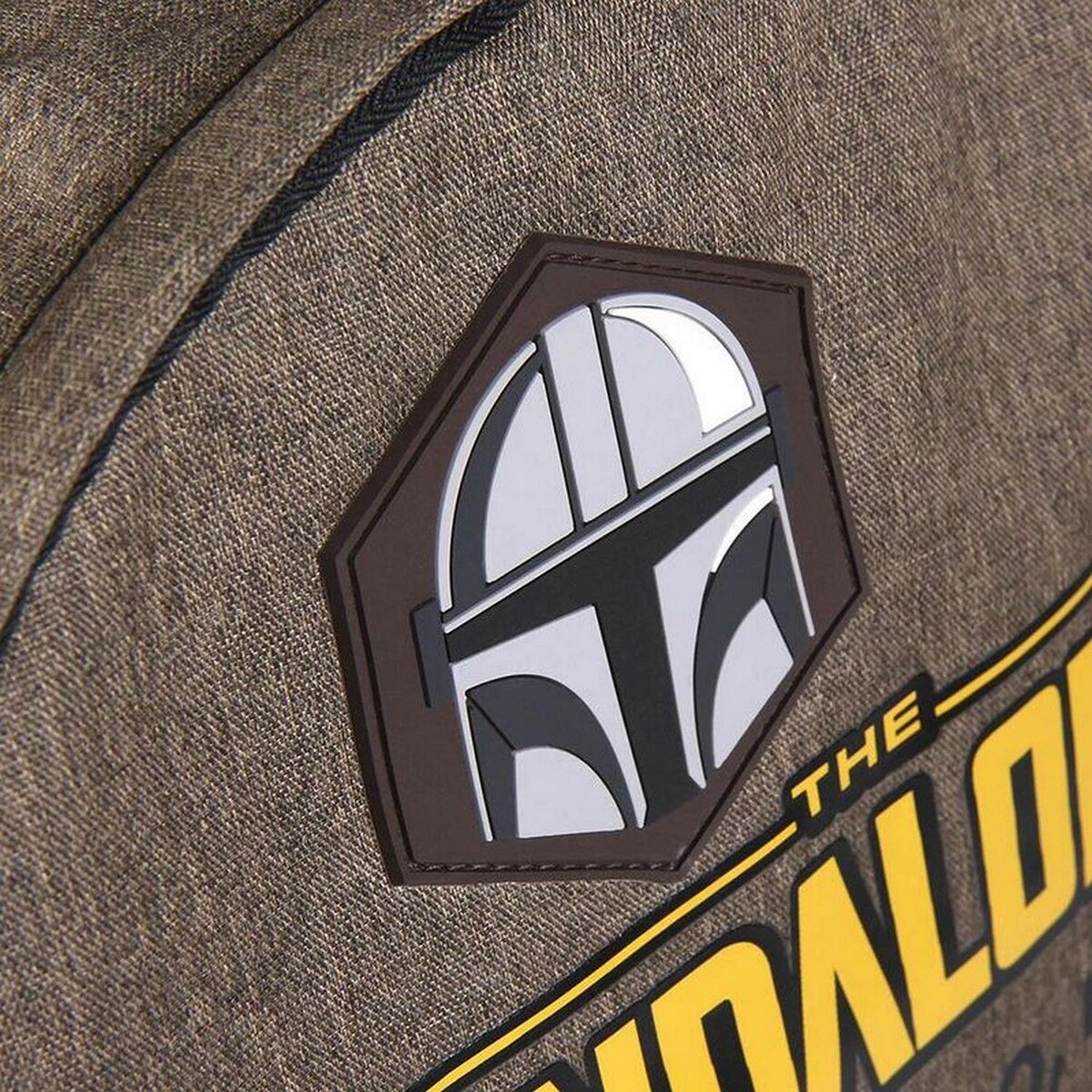 Mochila Star Wars The Mandalorian Mando He Goes 4