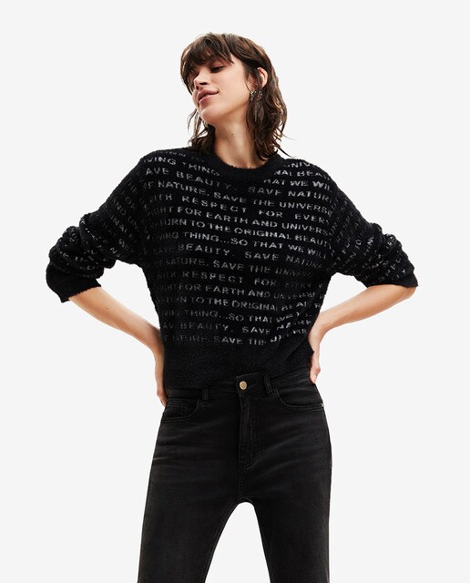 Women's oversized sweater with "Manifesto" print