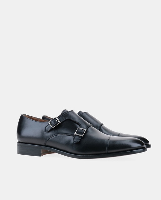 Yanko - Bluchers de hombre en negro de piel con puntera recta y cierre de doble hebilla.