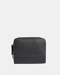 Small black wallet with zip fastening