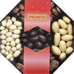 Cora Rosinen und Walnüsse mit Milchschokolade, Erdnüsse und Mandeln mit Korb 280 g weißer Schokolade und Mandeln mit dunkler Schokolade 280 g