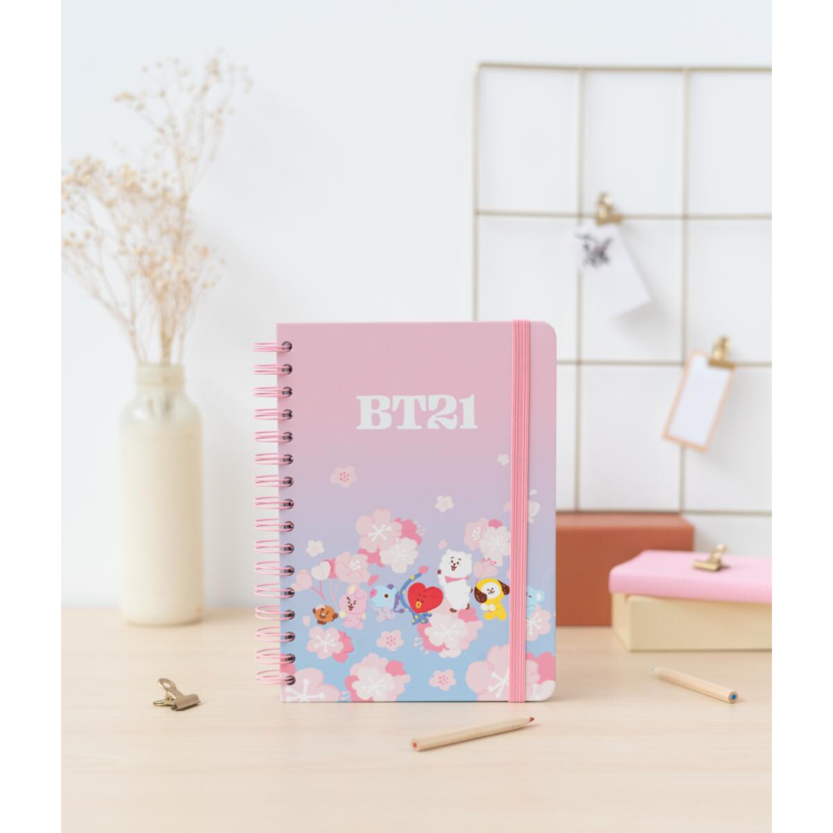 Caderno de Capa Forrada A5 BT21 Cherry Blossom - Rosa/Azul 5