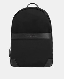 Sac à dos en nylon noir zippé