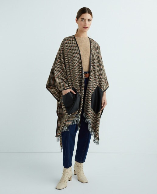 Checked cape in brown tones