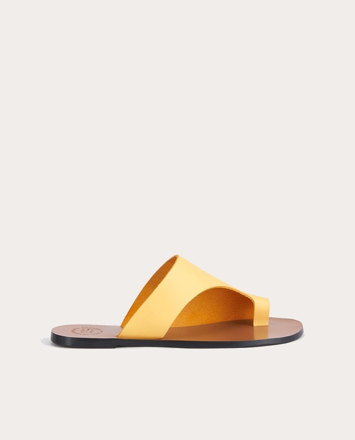 Sandalias planas de piel