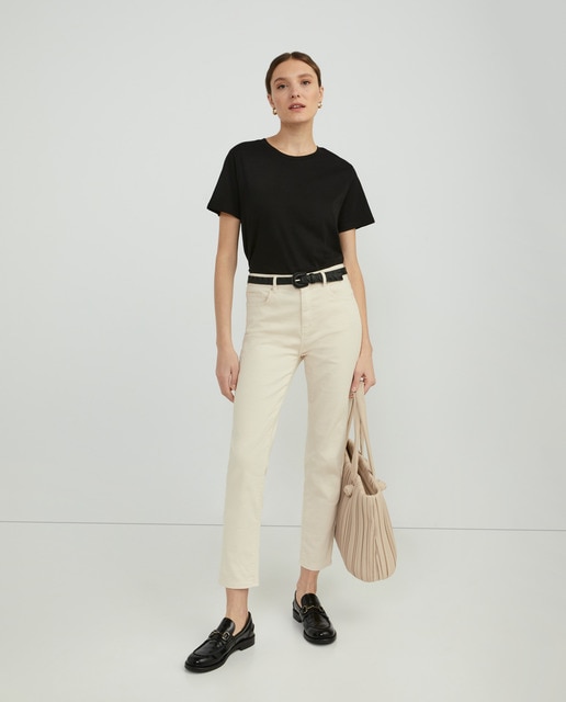 Camiseta de mujer lisa con cuello caja