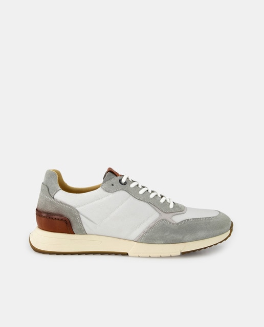 Zapatillas de hombre tipo running bajas con acabados en diferentes texturas y suela de goma