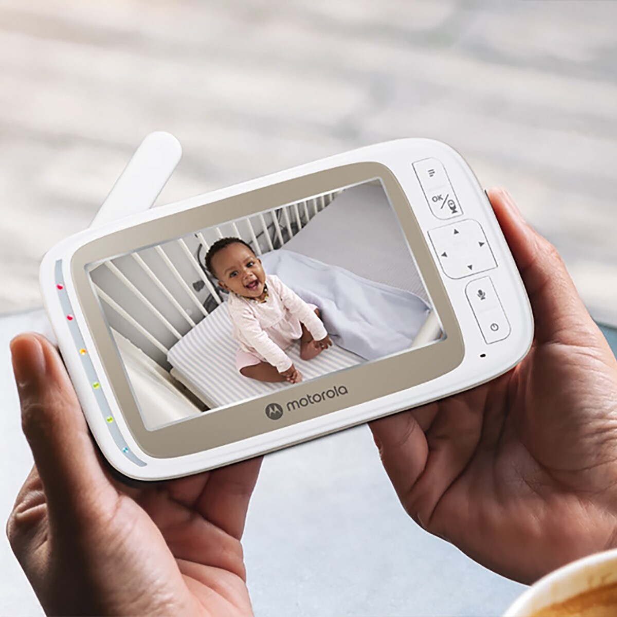 Intercomunicador de Vídeo 5" VM85 com Câmara Robotizada Branco-2