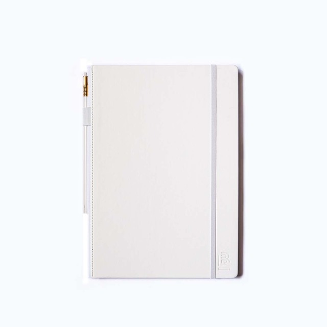 Cuaderno grande A4 de tapa dura blanca y papel marfil en blanco Blackwing.