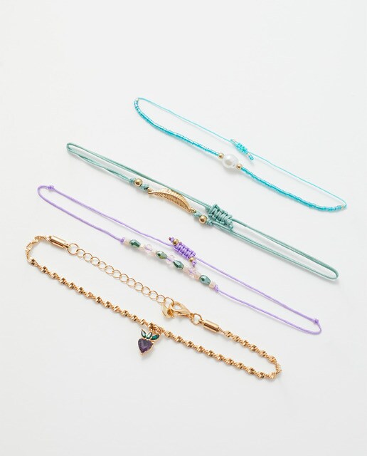 Set of bracelets with little strawberry