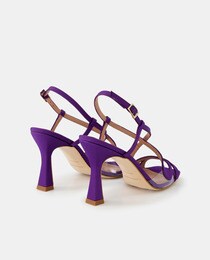 Women's high-heel sandals with square toe, crossover straps and funnel heel