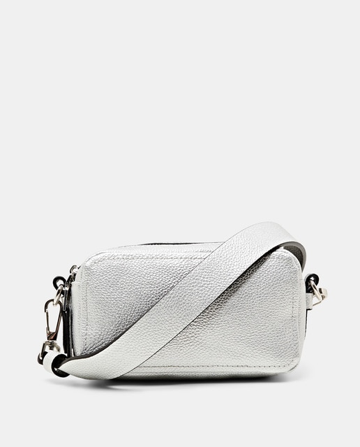 Bandolera mini efecto piel en plata con cremallera