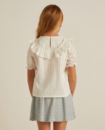 Short-sleeve blouse with ruff collar
