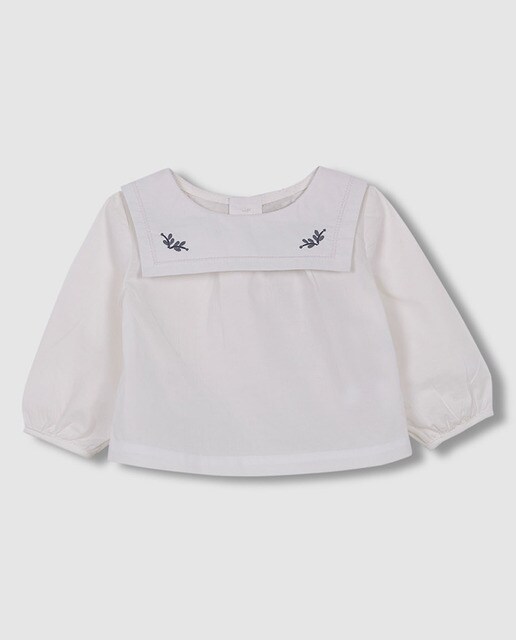 Baby boys' shirt with a special collar