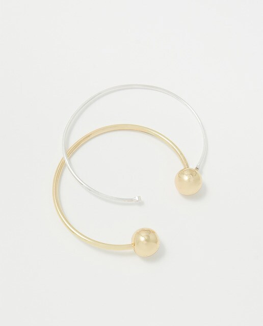 Set of open bracelets