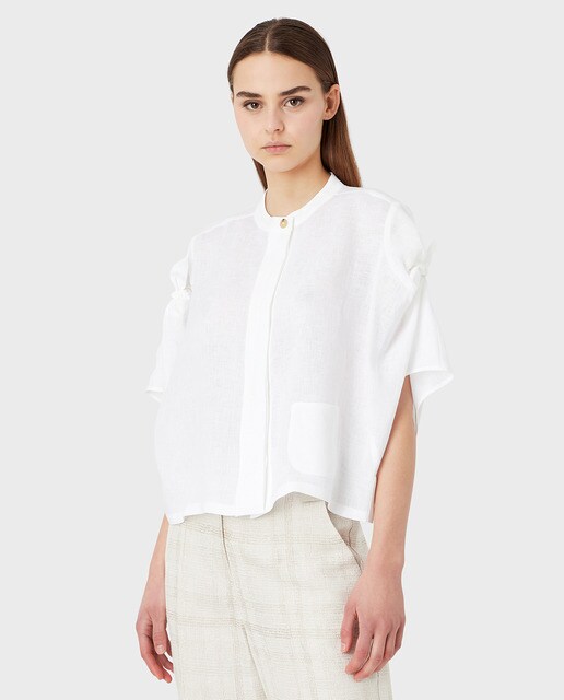 Chemise femme en lin avec détail sur les manches