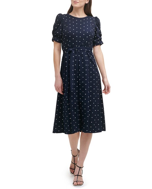 Robe à col rond et manches courtes