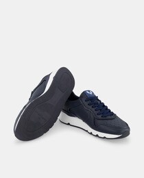 Men's low-top leather running shoes with panel design and decorative perforations