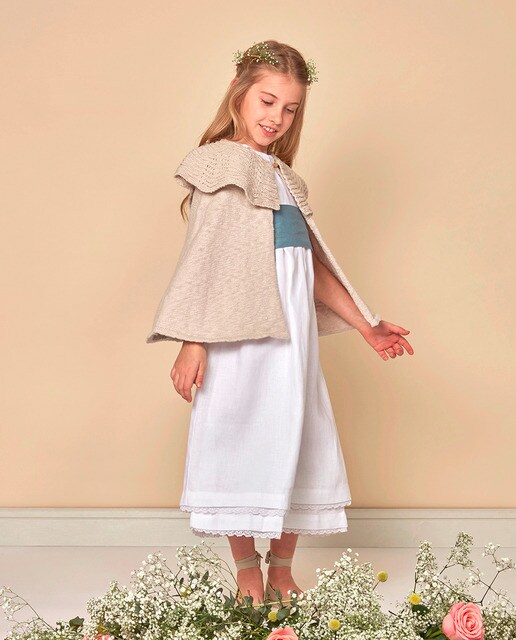 Girls' special cape and cowl