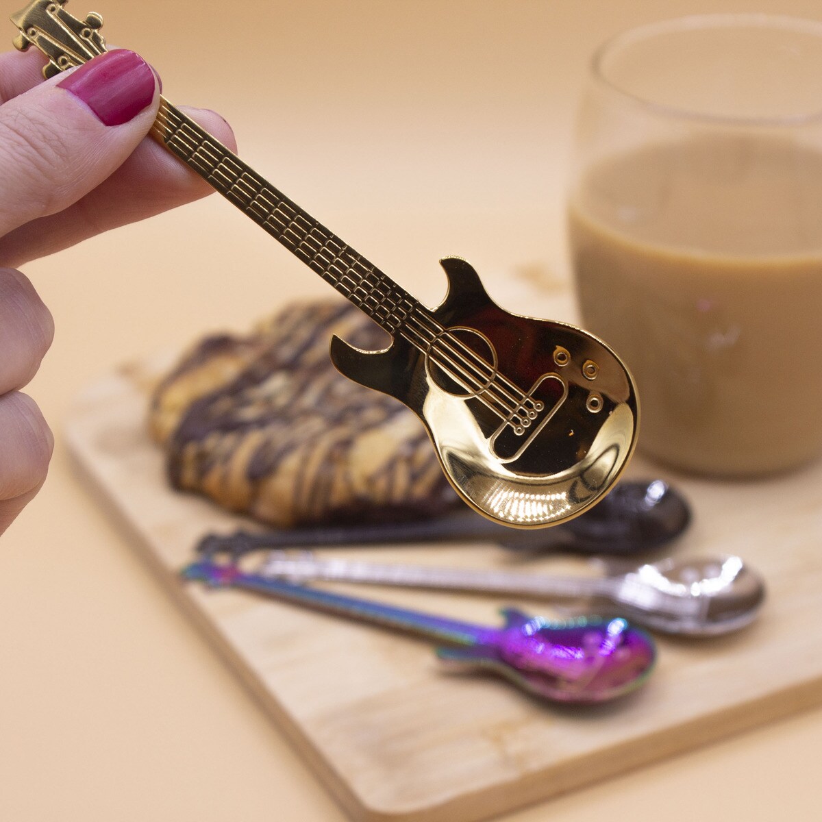 Colheres na Forma de Guitarra Coffee & Rock 10