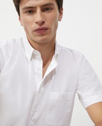 Men's classic-fit short-sleeve shirt