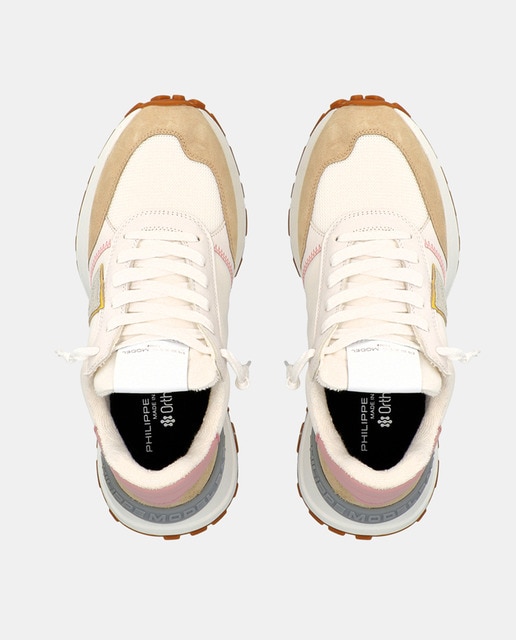 Zapatillas Antibes de mujer tipo running bajas con logotipo y suela volumen