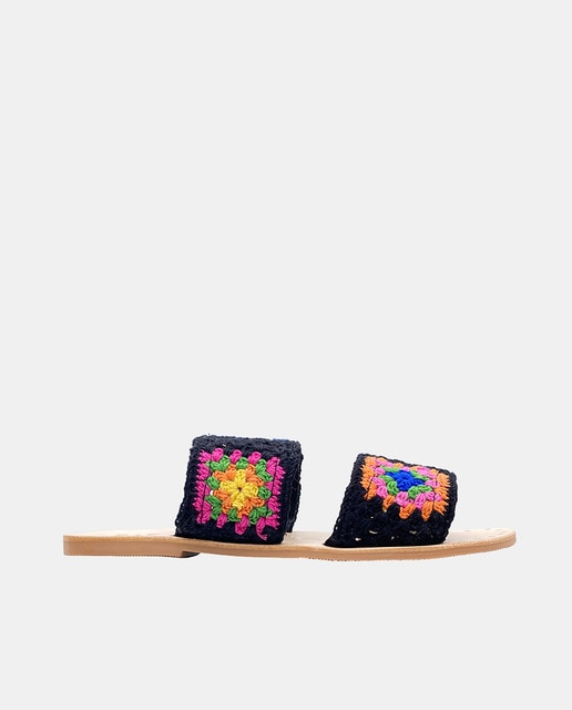 Sandalias planas de mujer con puntera redonda y tiras crochet