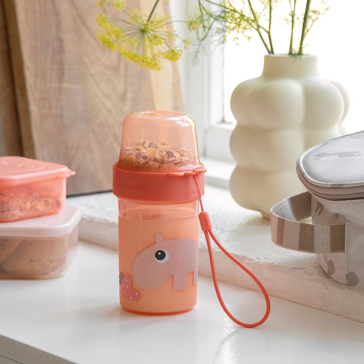 Recipiente de Conservação snack Done by Deer to go 2-way 320ml Happy Clouds Areia-5
