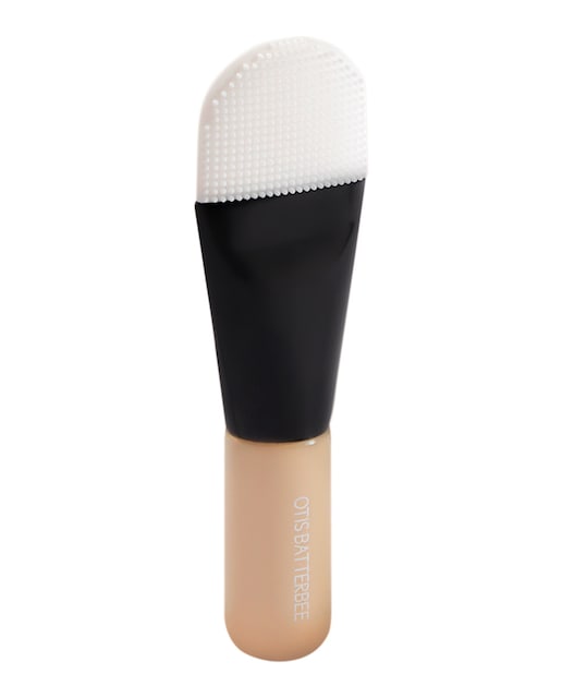 Otis Batterbee – Aplicador de Crema Facial.