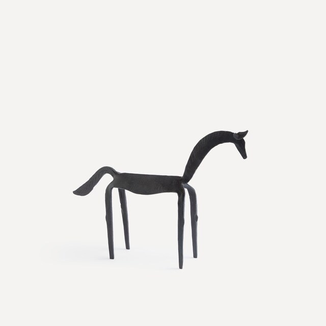 El Corte Inglés - Janto Room iron horse sculpture